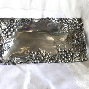 Vintage Arthur Court Grape Bread Plate, 1996