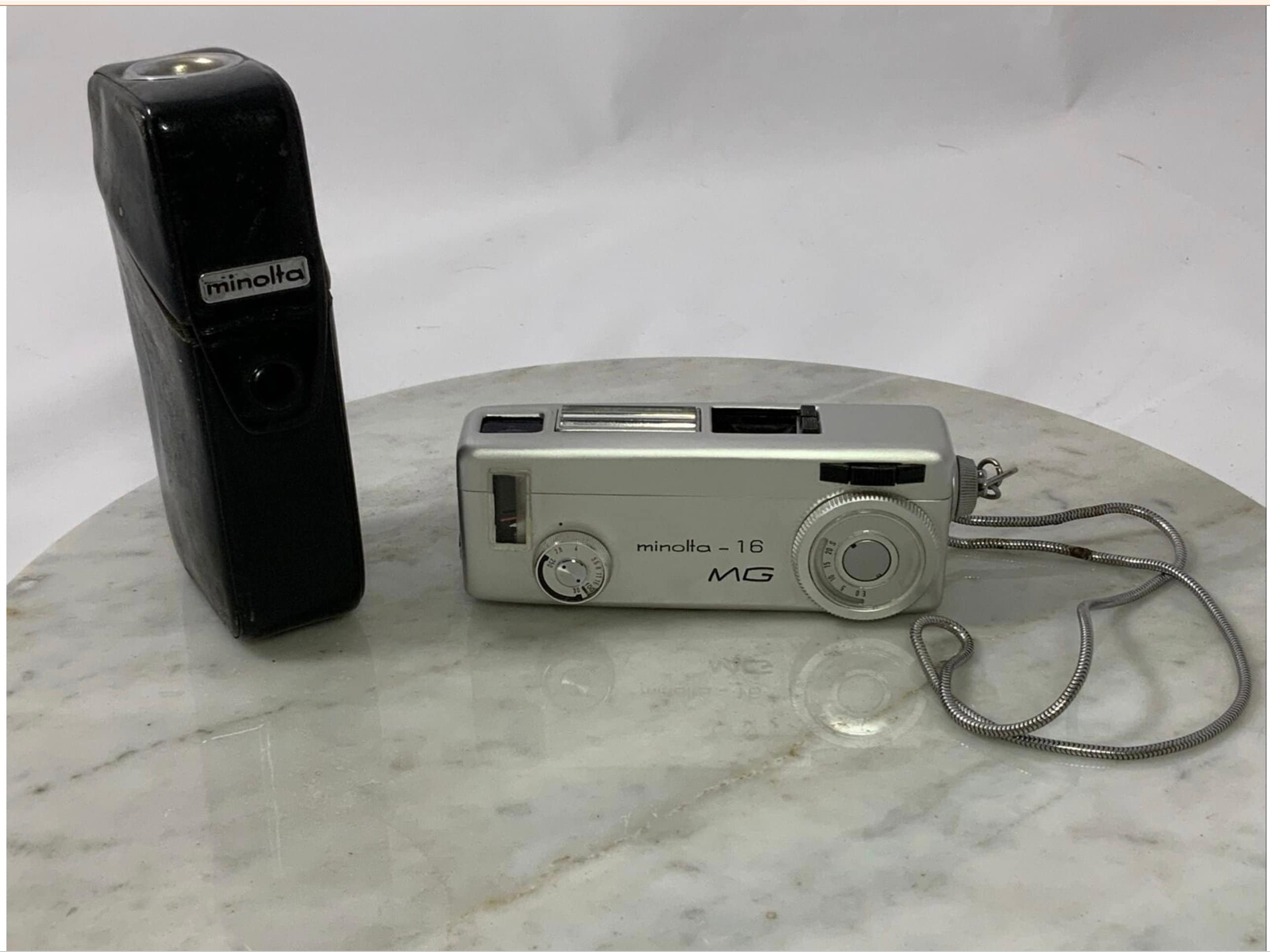 Vintage Minolta 16 MG Subminiature 