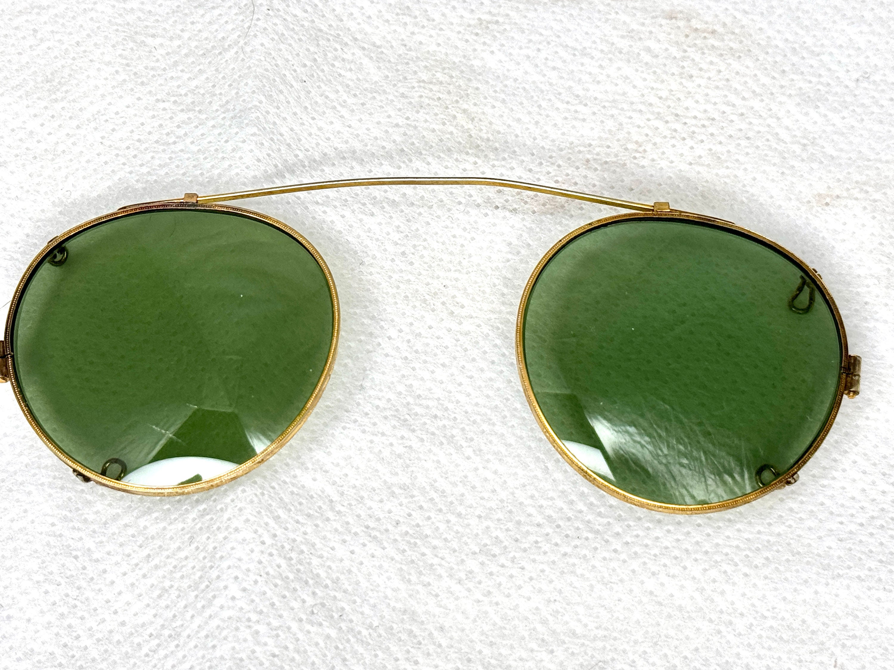 Vintage 1930s Gold Clip on Sunglasses, Green Lenses  display picture 3
