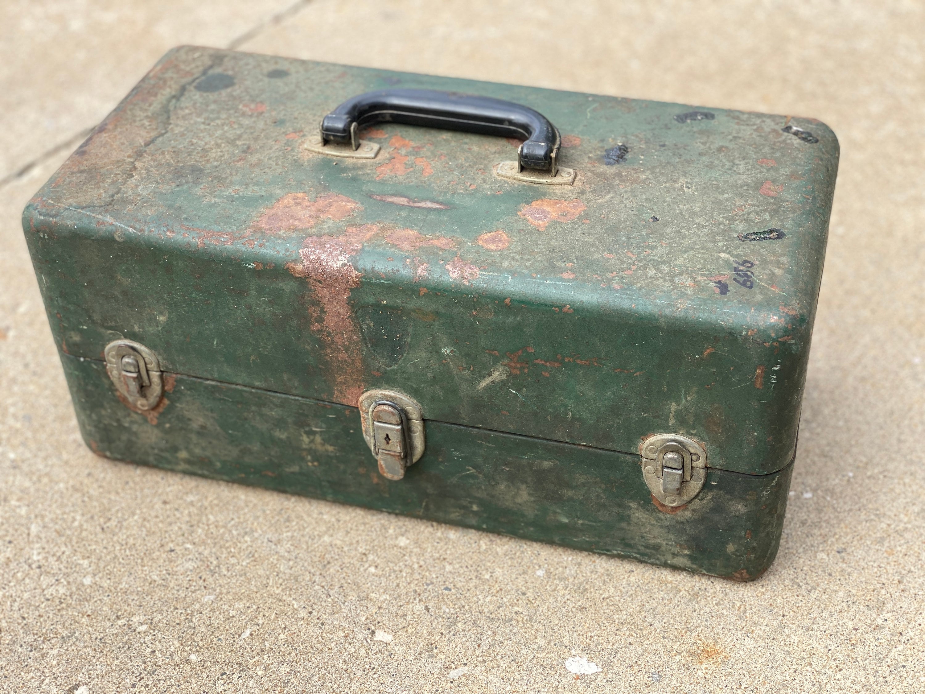 Vintage Rustic Metal Tackle Box With Contents. 