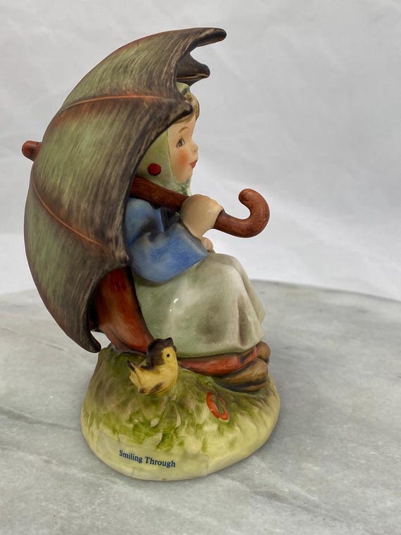 Hummel Figurine: 