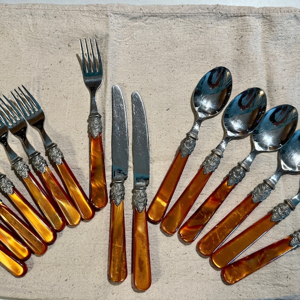 Vintage Napoleon-Pearl Copper Stainless by EME Flatware