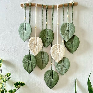 Green leaf macrame wall hanging, Large leaf macrame wall hanging, macrame wall art, wall tapestry, Painting of macrame leaves on the wall