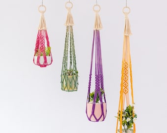 Portavasi minimalista in macramè: arredamento boho per la casa