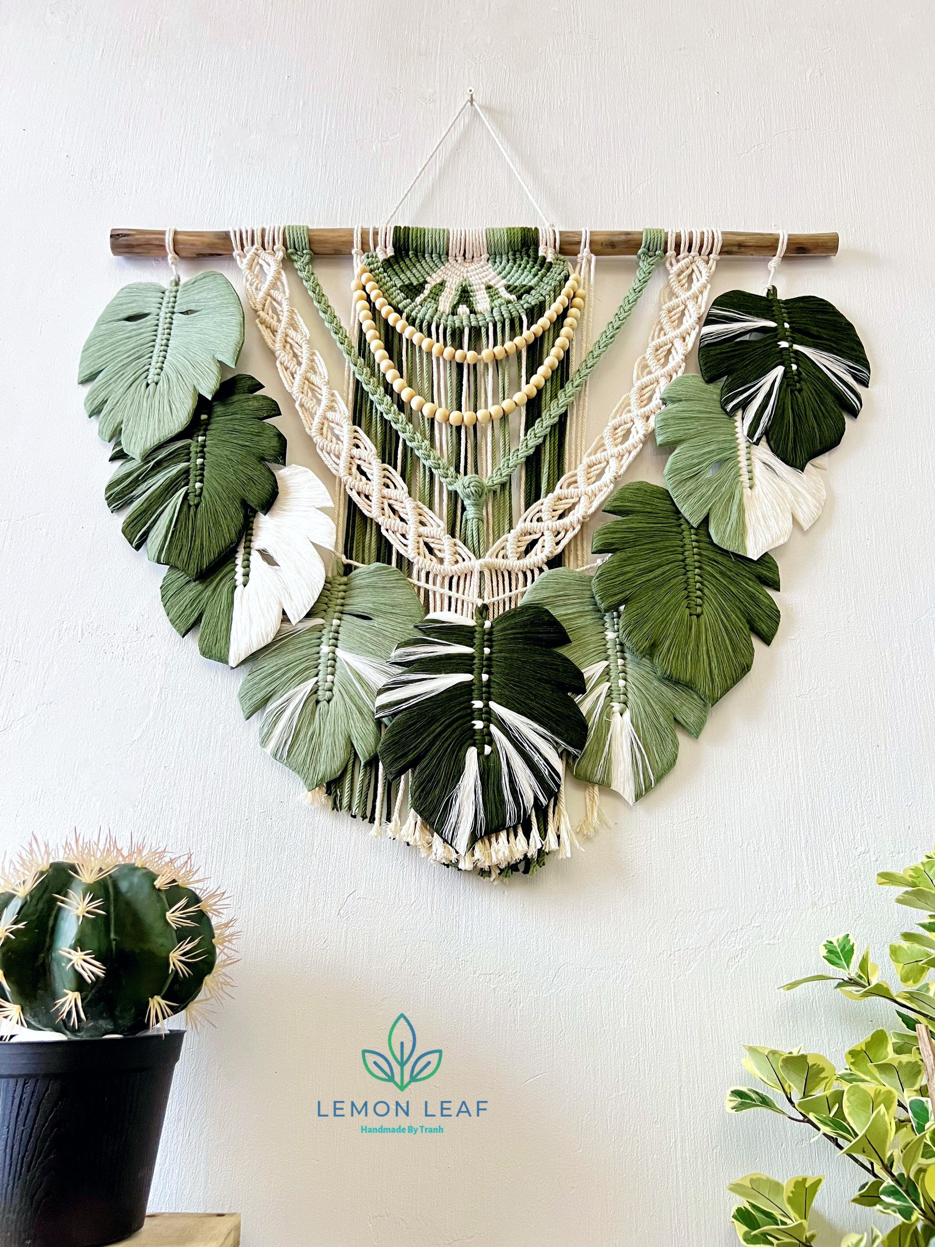 Monstera Green Leaf Macrame Large Wall Hanging, Large Leaf Macrame Wall  Art, Macrame Wall Art, Macrame Leaf Painting on the Wall - Etsy