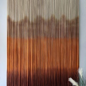 Makramee Vorhang, Moderne Wandkunst, Türvorhang, Fenster Makramee, Bauernhaus Dekor, Schlafzimmer Volant, Boho Wandteppich, Einweihungsgeschenk Like this picture A1