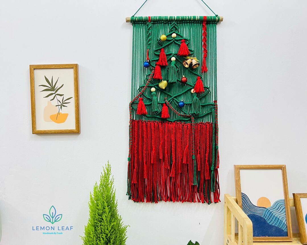 Christmas Tree Macrame Wall Hanging, Christmas Decorations on the Wall