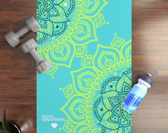 Turkos yogamatta: 'Reflective Love'-design, halkfri, extra lång