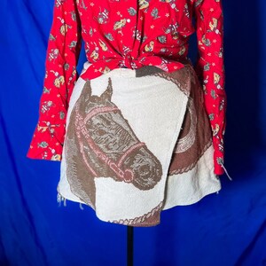 Horse Shoe Tapestry Blanket Skirt image 2