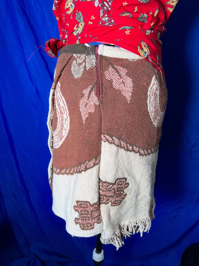 Horse Shoe Tapestry Blanket Skirt image 8