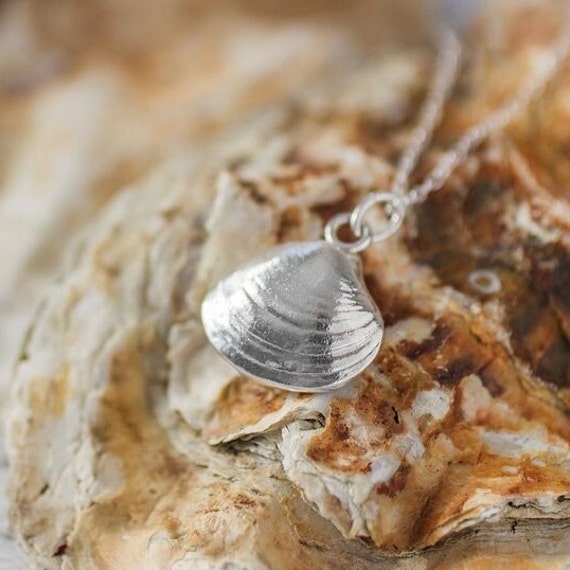 Clam sale shell pendant