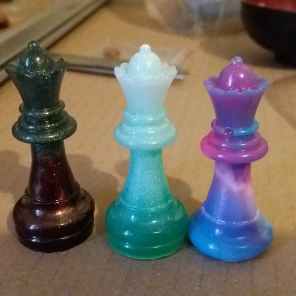 Resin Queen Chess