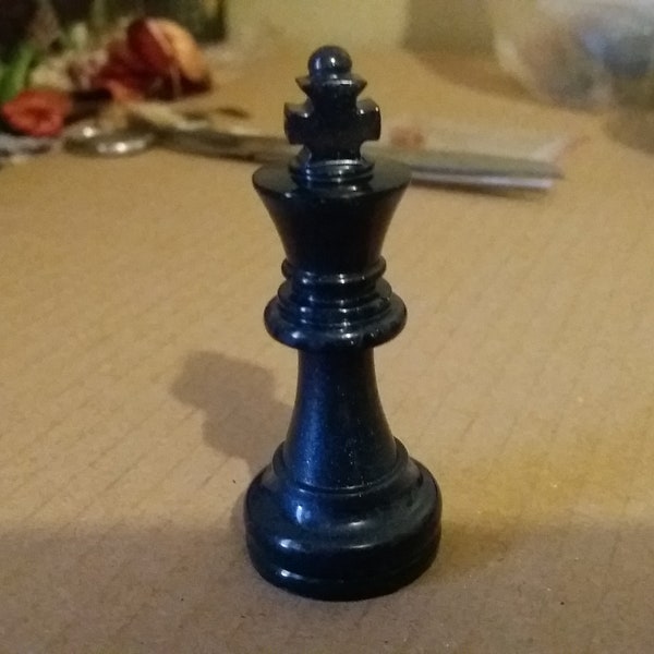 Resin King Chess