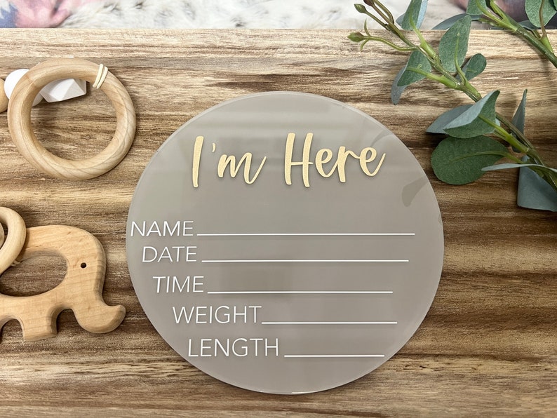 I'm Here Baby Stat Sign Acrylic Baby Birth Announcement Hello World Newborn Sign Baby Photo Prop Baby Shower Gift for New Mom image 2