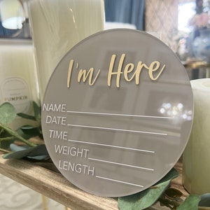 I'm Here Baby Stat Sign Acrylic Baby Birth Announcement Hello World Newborn Sign Baby Photo Prop Baby Shower Gift for New Mom image 4