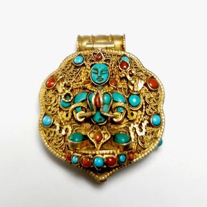 Tibetan Silver Ghau Pendant, Buddhist Prayer Box Amulet, Handcarved with Chenrezig/Green Tara, Full Gold Plated & Stones,Handmade in Nepal