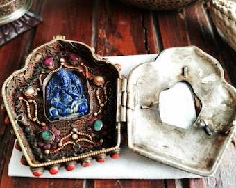 Antique Tibetan GREEN TARA Ghau Pendant, Buddhist Prayer Box Amulet, Handmade in Tibet with White Metal & Stones Setting-Collection's Piece