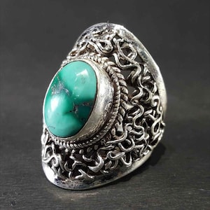 Bague tibétaine en argent de taille libre, sculptée à la main avec de l’argent sterling 925 et de la pierre turquoise tibétaine, taille réglable, bague unisexe, fabriquée à la main au Népal