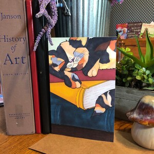 Sleepy Cat, Fine-Art Grußkarte, Katzenkarte, Innen leer, Karte für alle Anlässe, Größe A9, handillustrierte Grußkarte, Bibliotheksbuchkarte