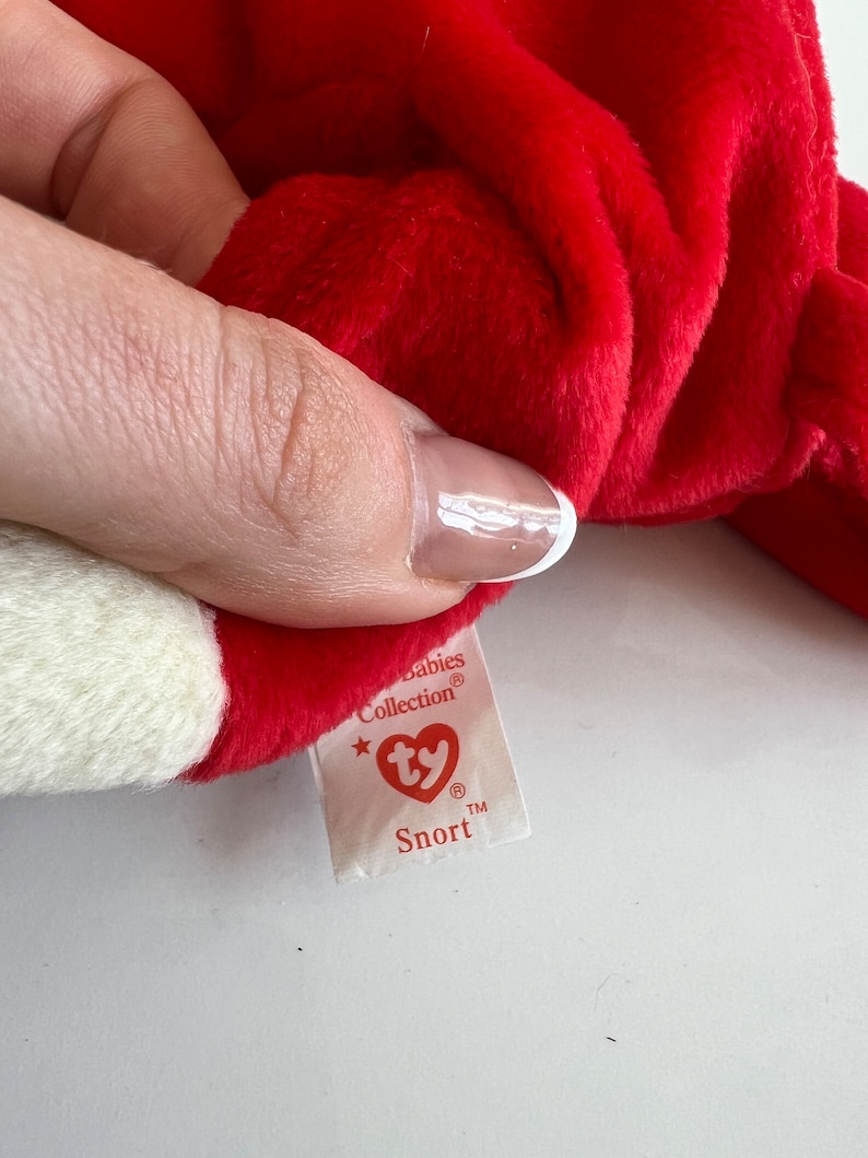 Ty Beanie Baby Snort the Bull Plush Toy rare 4002 Date of Birth 5/15