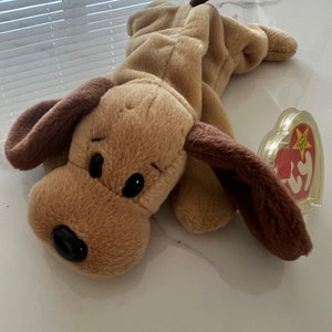 Ty Beanie Baby Bones The Dog Plush Toy *Rare* - 4002 Date of birth 01/18/1994 - TAG ERROR