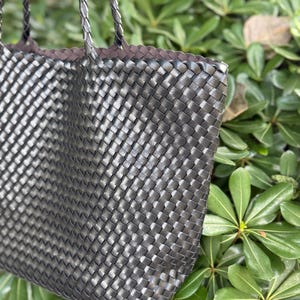Handmade woven handbag, oversized commuter shoulder bag image 13