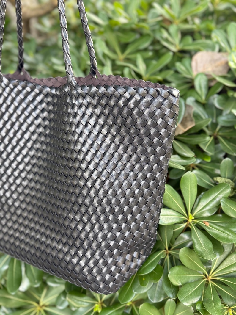Handmade woven handbag, oversized commuter shoulder bag image 13