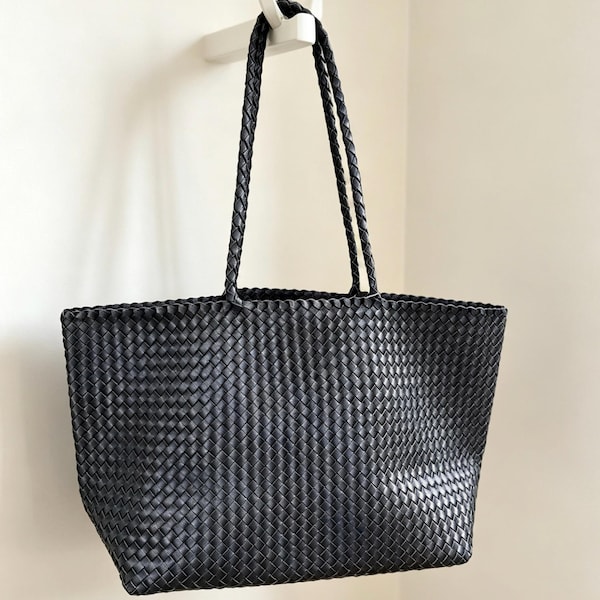 Bolso de mano tejido a mano, bolso de hombro extragrande para ir al trabajo.