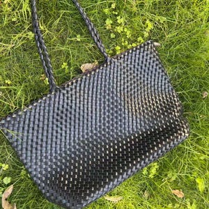Handmade woven handbag, oversized commuter shoulder bag image 19
