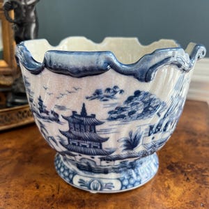 Blue Chinoiserie Planter, Porcelain Cachepot, Asian Style Table Accent