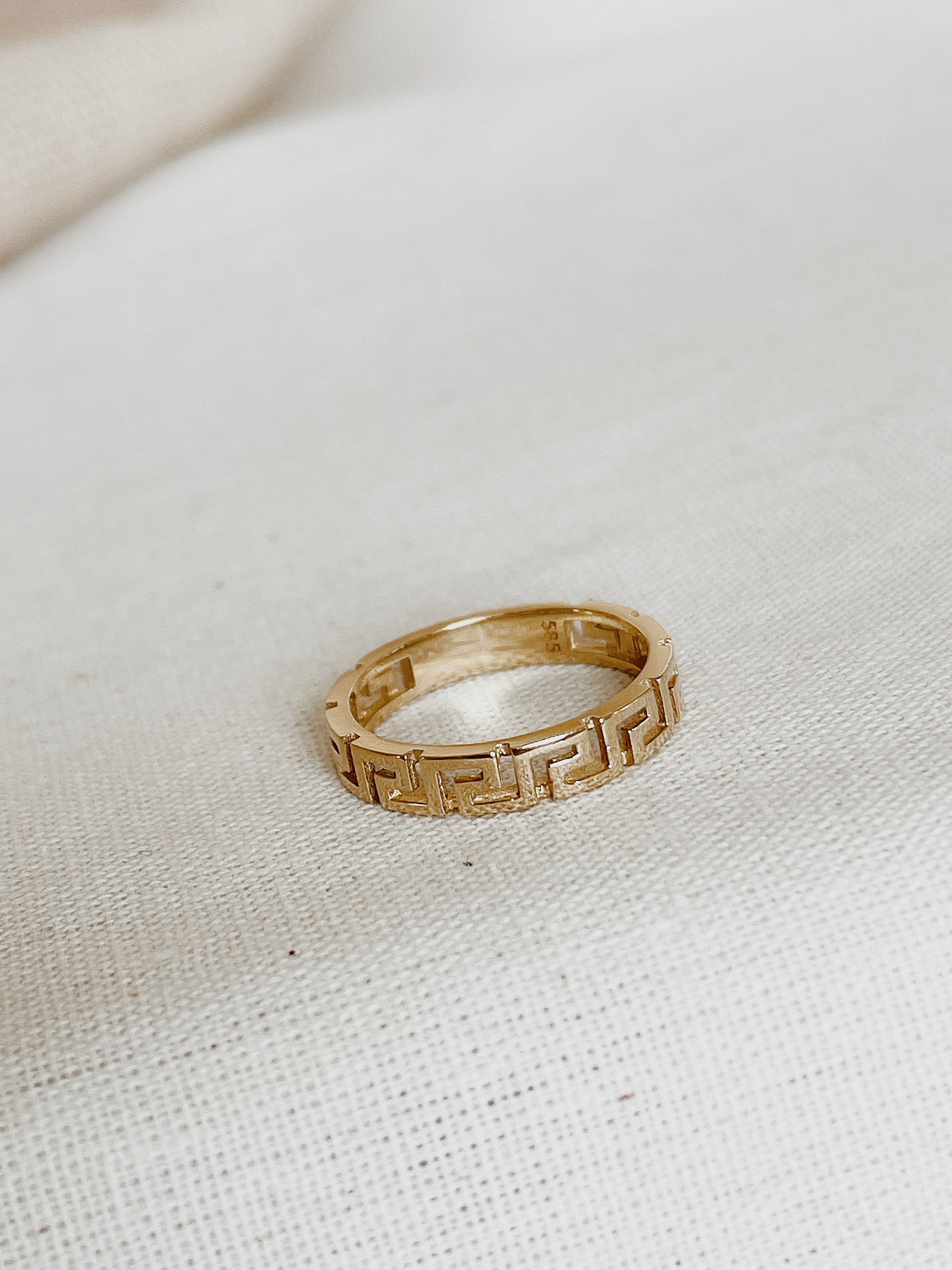 Gold Labyrinth Ring, 14k Solid Gold Ring, Minimalist Ring, Meander Ring ...