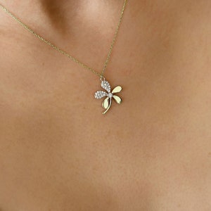 14K Real Solid Gold Daisy Pendant Necklace for Women , Flower Necklace Gold , Clover Pendant Gold , Mother&#39;s Day Gift , Yellow Gold Jewelry