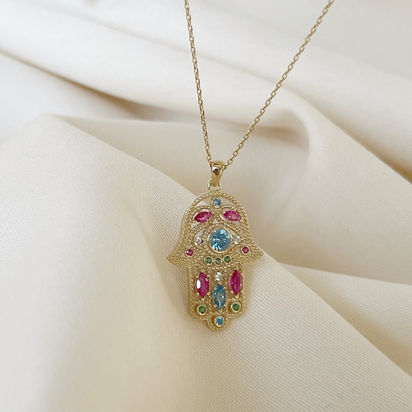 Beautiful Necklace with Hamsa. main image 1