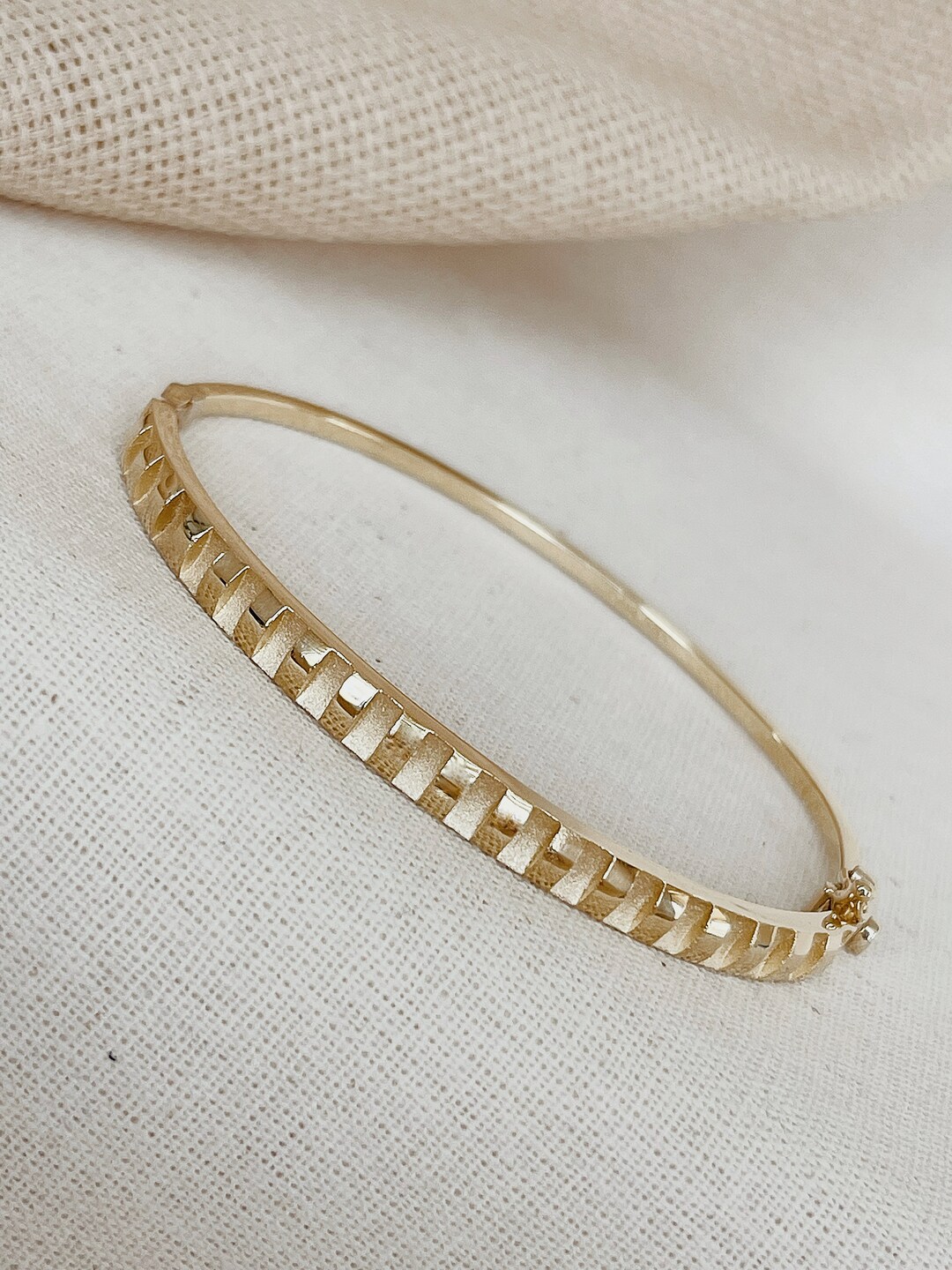 14K Solid Gold Serrated Elegant Bracelet, Gold Elegant Bracelet
