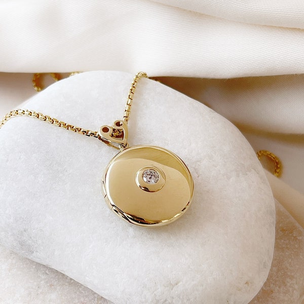 14k solid gold locket necklace with  , Gold locket pendant ,birthday gift ,Mothers Day Gift, Photo Locket Necklace, Personalized Engravable