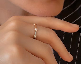 14K Solid Gold Bambus Ring: Eleganter minimalistischer Schmuck