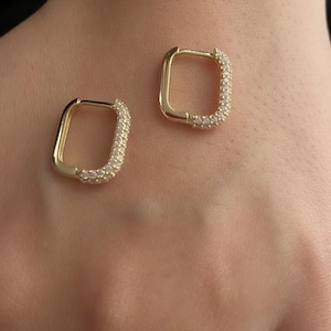 14K Solid Gold Chunky Square Hoop, Thick huggie Hoop earrings, square hoop huggie, Minimalist gold hoop, 14k Solid Gold Small Hoop Earring