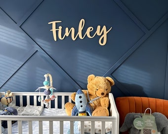 Gepersonaliseerde houten naambordje, babykamer naambordje, naam boven kinderbedje, naam boven wiegje, aangepast babynaambordje, kindermuurbordje