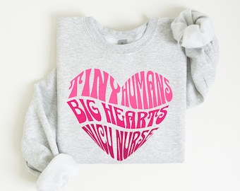 Moletom de enfermeira da UTIN, Moletom com corações grandes dos Tiny Humans, Presente de enfermeira da UTIN, Camiseta de enfermeira neonatal, Suéter de dia dos namorados para enfermeira da UTIN, Gola redonda da UTIN