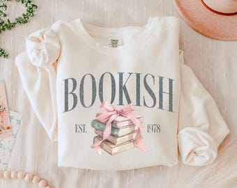 Coquette Bookish sweater met ronde hals | Cadeau voor boekenliefhebbers, gezellige leeskleding, comfortabele kleuren literair sweatshirt, boekenwurmcadeau