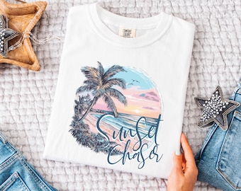 Comfort Colors Sunset Chaser Shirt, Retro Summer Tee-Shirt, Beach Lover Gift, Beach Vacation Tee, Trendy Palm Tree T-Shirt, Hawaii Shirt