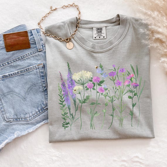 Comfort Colors Wildflower Tee | Boho Floral Tee-Shirt | Summer Cottagecore T-Shirt | Spring Botanical Tee | Vintage Garden Flower Tee