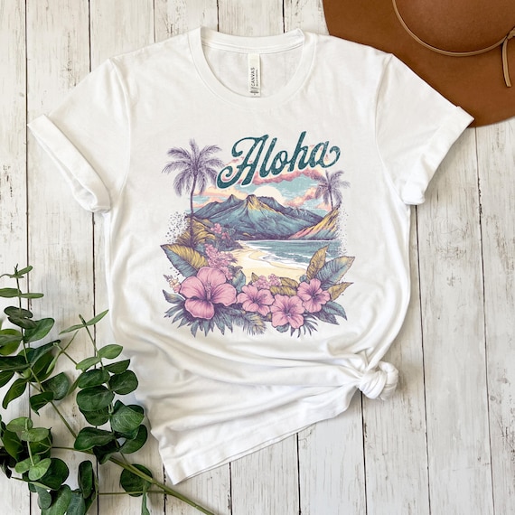 Aloha Tropical Tee, Retro Hawaii Shirt, Beach Vacation Shirt, Summer Tee-Shirt, Beach Lover Gift, Vintage Style Aloha Island Vacation Shirt