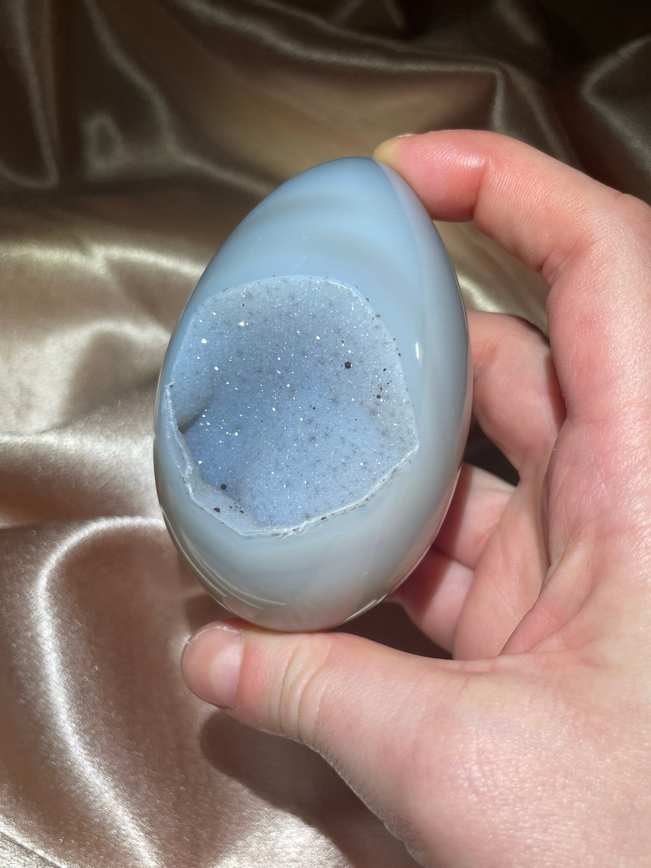 ウルグアイ産❣️天然石 瑪瑙の卵形 置物D.474 デンドライト入り大型