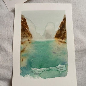 Acuarela original de Berlengas, Portugal, con el mar, la orilla y las rocas. Obra de acuarela hecha a mano sobre papel 100 % algodón.