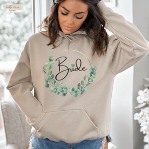 Women&#39;s Floral JGA Bride & Crew Eucalyptus Hoodies, Wedding Gift for Brides, Team Bride Hoodie, Unique Hen Party Hoodies, Engagement Hoodie
