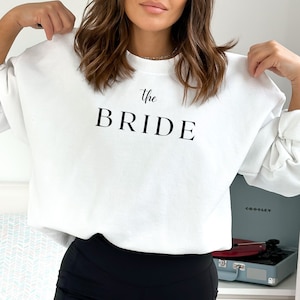 Oversized bruidsweater, minimalistische bruid ronde hals, bruidsweater, huwelijkscadeau voor bruiden, bruidtrui, verlovingstrui