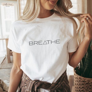 Minimalist yoga shirt for woman, just breath shirt, minimal yoga shirt, meditation shirt, gift for yogi, spiritual shirt, yoga clothing