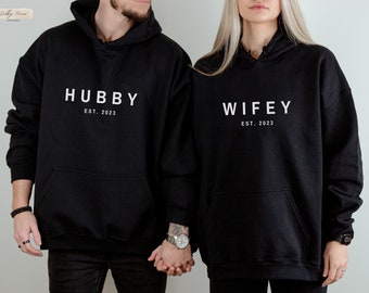 Sudaderas con capucha personalizadas para parejas Wifey & Hubby con fecha, regalo de boda para parejas, sudadera con capucha Wifey Hubby, sudaderas con capucha estéticas para parejas JGA