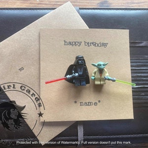 Hand gestempelt Grußkarte Geschenk alles Gute zum Geburtstag personalisierte Darth und Yoda Star Wars Minifigur FREE UK VERSAND